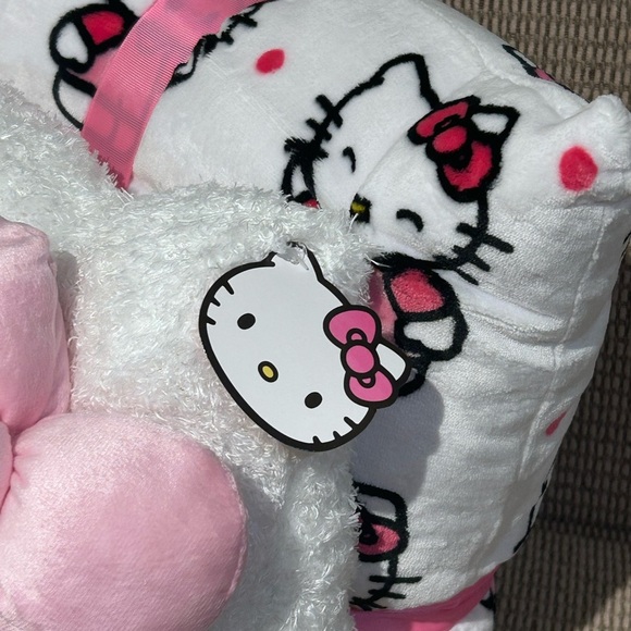 Hello Kitty Pink Daisies And Bows Decorative Pillow Set Made By Sanrio - Picture 11 of 12